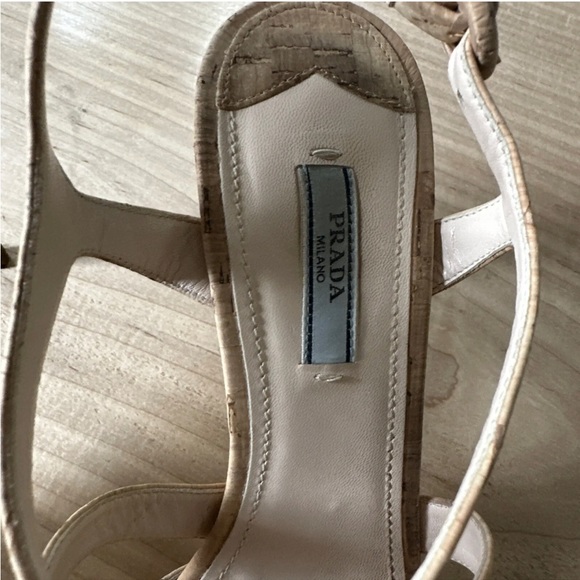 PRADA beige 40.5 9.5 open-toe strappy natural cork shoes - very pretty new $825 - Picture 2 of 6